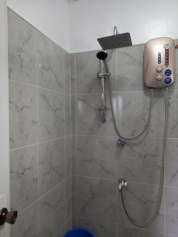 Happy Bear Moalboal Budget Rooms Екстериор снимка